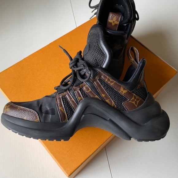 Louis Vuitton Authentic Archlight LV Monogram High Top Sneakers US 9 / EU 39 - Picture 5 of 16